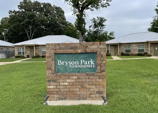 Property at 507 E Bryson Ave Unit B, Athens, TX, 75751, 2 beds, 1 bath, [object Object]