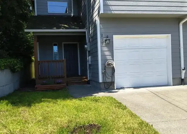 Property at 217 S 4th St, St Helens, OR, 97051, 3 beds, 2.5 baths, [object Object]