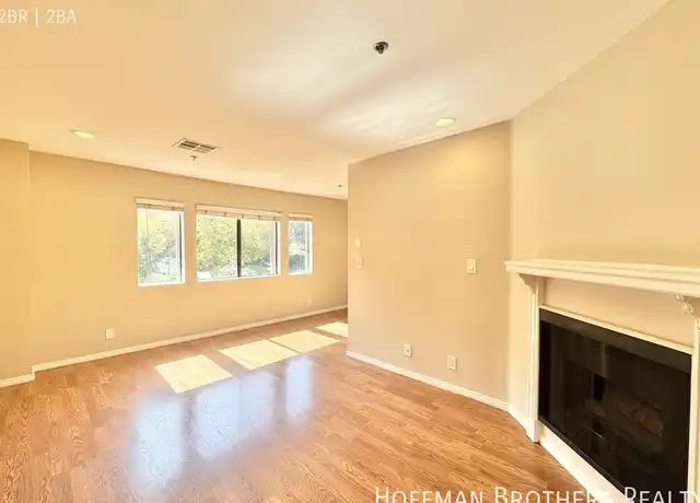 Property at 102 N Clark Dr Unit 108, Los Angeles, CA, 90048, 2 beds, 2 baths, [object Object]