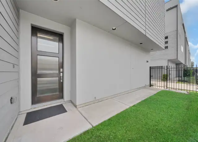 Property at 2384 Commerce St, Houston, TX, 77003, 3 beds, 3.5 baths, [object Object]