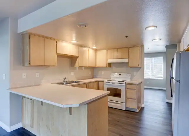 Property at 300 N Oak Harbor St Unit A102, Oak Harbor, WA, 98277, 3 beds, 2 baths, [object Object]