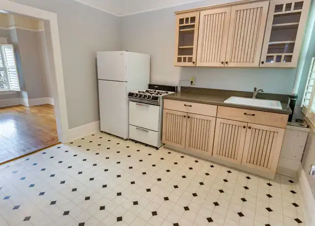 Property at 5901-5915 S Corbett Ave Unit 05, Portland, OR, 97239, 0 beds, 1 bath, [object Object]