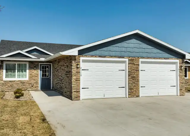 Property at Southern Horizon - 7438 Meadow Lands Dr, Des Moines, IA, 50320, 3 beds, 1 bath, [object Object]