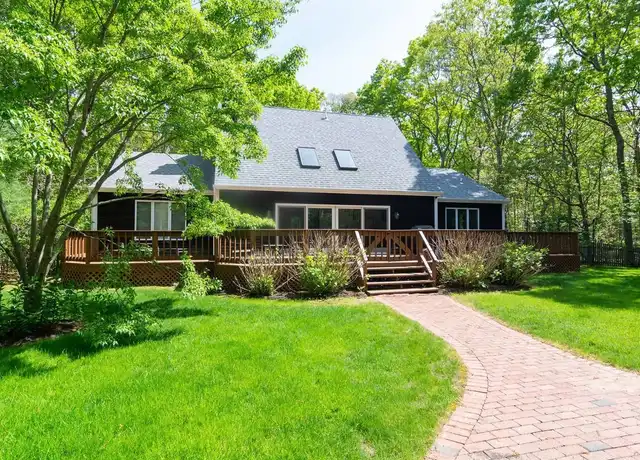 Property at 27 E Woods Path, Sag Harbor, NY, 11963, 4 beds, 4 baths, [object Object]