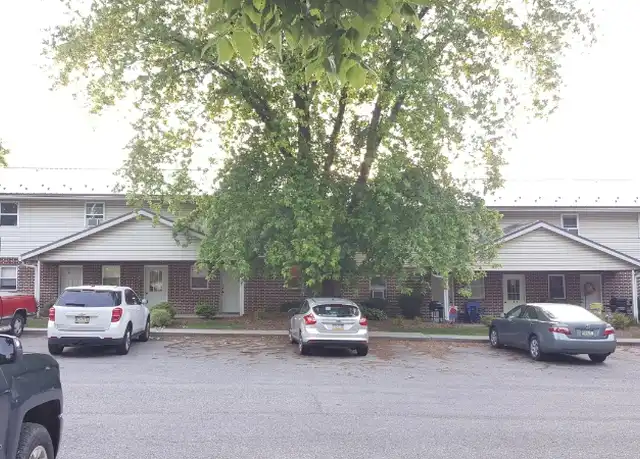 Property at 861 Buchanan Trl E Unit 5, Greencastle, PA, 17225, 2 beds, 1 bath, [object Object]