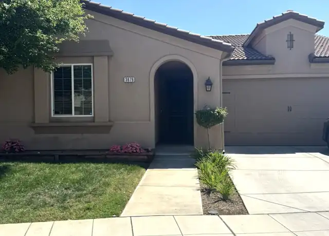 Property at 3676 Saginaw Ave, Clovis, CA, 93619, 4 beds, 2 baths, [object Object]