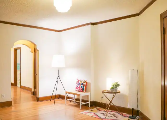 Property at 912 SW Vista Ave Unit 214, Portland, OR, 97205, 2 beds, 1 bath, [object Object]