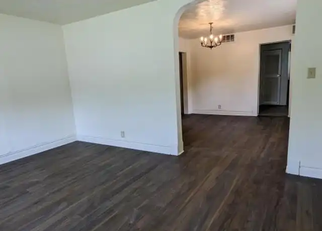 Property at 900 E Vaile Ave, Kokomo, IN, 46901, 2 beds, 1 bath, [object Object]