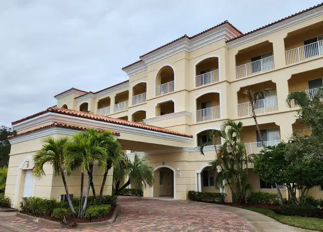 Property at 35 Harbour Isle Dr E Unit 104, Fort Pierce, FL, 34949, 2 beds, 2 baths, [object Object]