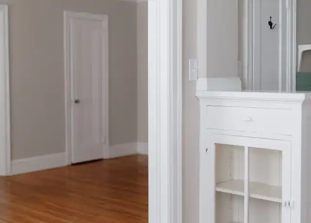 Property at 2544 Harriet Ave Unit 305, Minneapolis, MN, 55405, 2 beds, 1 bath, [object Object]
