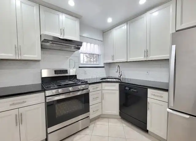Property at 20-66 48th St Unit 2, Queens, NY, 11105, 3 beds, 1 bath, [object Object]