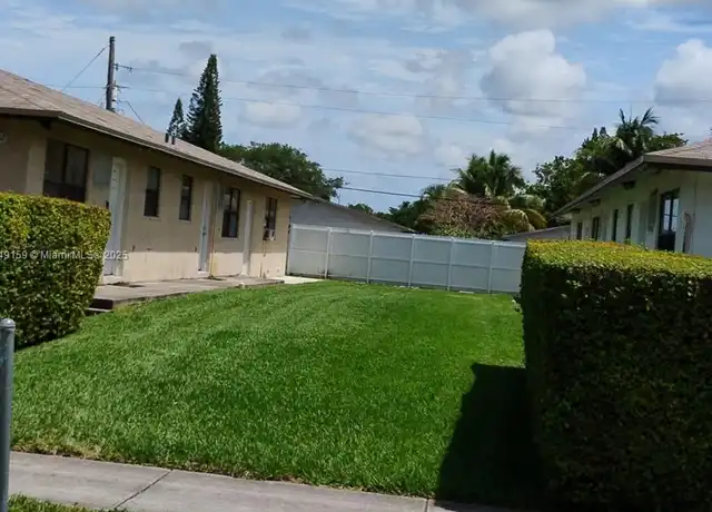 Property at 2120-2122 Thomas St Unit 2122, Hollywood, FL, 33020, 1 bed, 1 bath, [object Object]