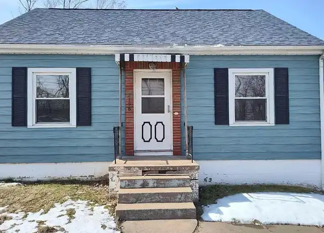 Property at 2158 C St SW, Cedar Rapids, IA, 52404, 3 beds, 1 bath, [object Object]