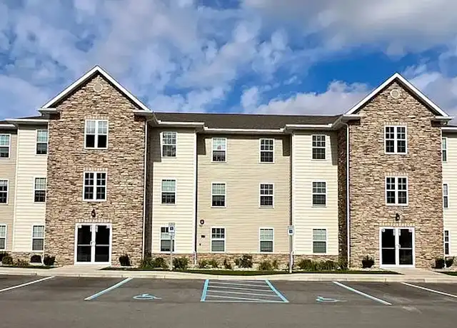 Property at Wabash River Commons - 548 Sycamore Trl, Peru, IN, 1 bed, 1 bath, [object Object]
