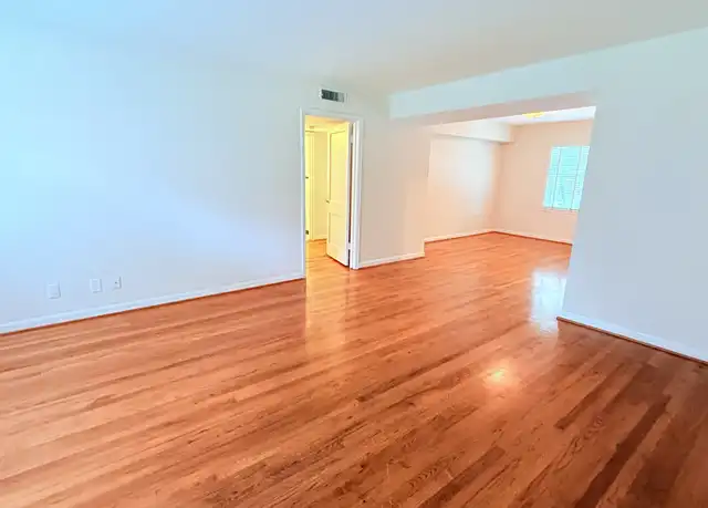 Property at 1934 North Blvd, Houston, TX, 77098, 2 beds, 1 bath, [object Object]