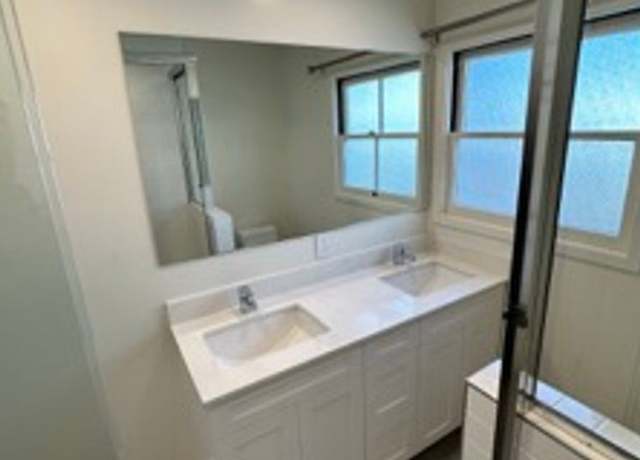 Photo of 1372 Walnut St, San Carlos, CA 94070