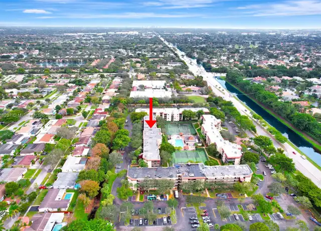 Property at 10501 W Broward Blvd #304, Plantation, FL, 33324, 2 beds, 2 baths, [object Object]