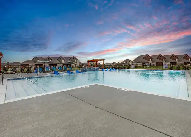 Property at Place at North Grove - 600 N Grove Blvd, Waxahachie, TX, 75165, 1 bed, 1 bath, [object Object]