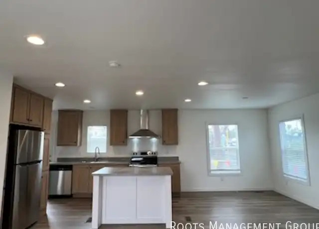 Property at 2526 N 32nd St Unit GB23, Phoenix, AZ, 85008, 3 beds, 2 baths, [object Object]