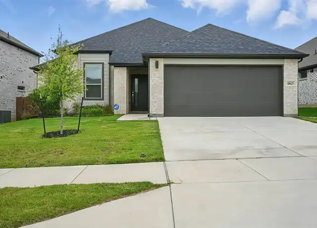 Property at 10625 Tuxinaw Trl, Fort Worth, TX, 76179, 4 beds, 2 baths, [object Object]