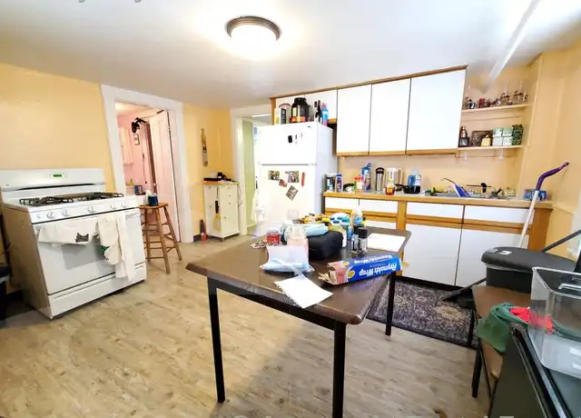 Property at 305 Rindge Ave Unit B, Cambridge, MA, 02140, 1 bed, 1 bath, [object Object]