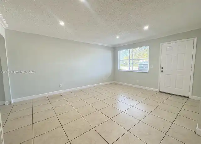 Property at 400 NW 65th Ave #106, Margate, FL, 33063, 2 beds, 1 bath, [object Object]