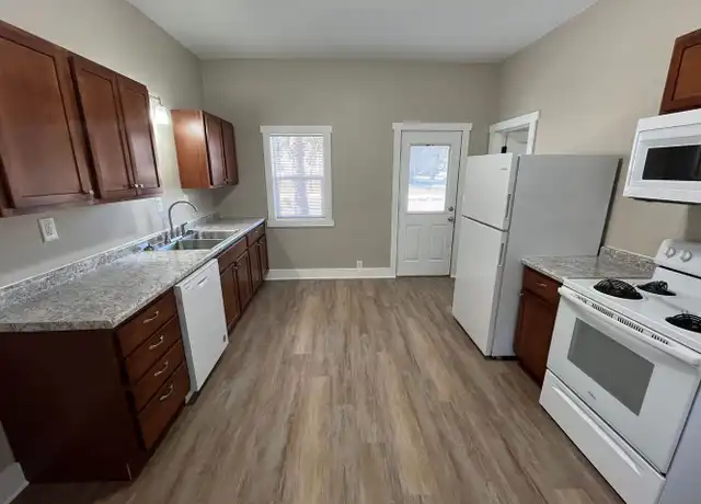 Property at 1800 E Main St Unit 1, Merrill, WI, 54452, 3 beds, 1 bath, [object Object]
