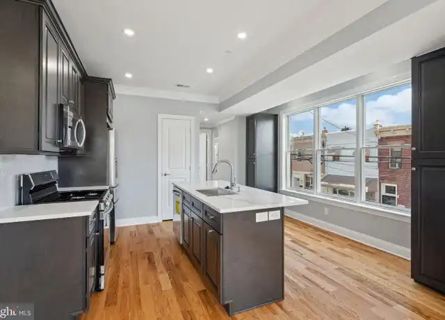 Property at 601 W Porter St, Philadelphia, PA, 19148, 3 beds, 2 baths, [object Object]