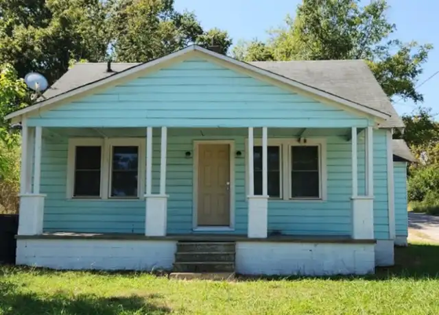 Property at 528 Hickory St, Henderson, NC, 27536, 2 beds, 1 bath, [object Object]