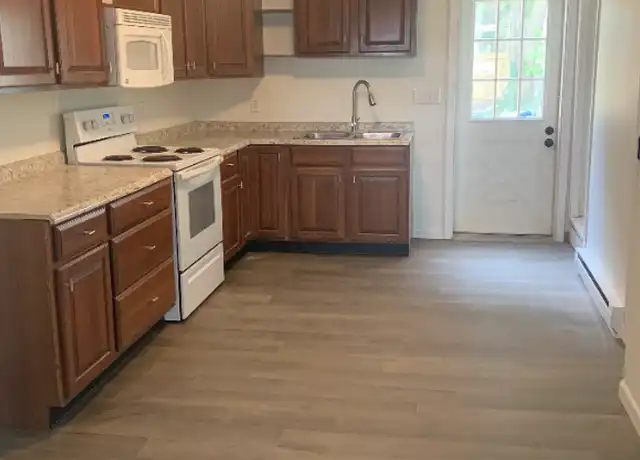 Property at 246 Chestnut St, York, PA, 17403, 2 beds, 1 bath, [object Object]