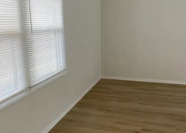Property at 1346 E Florida St Unit 4, Long Beach, CA, 90802, 1 bed, 1 bath, [object Object]