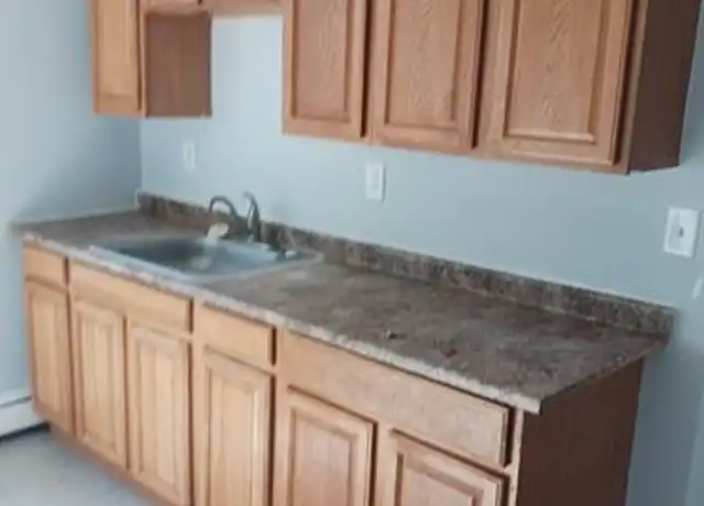 Property at 7 Franklin St, Poughkeepsie, NY, 12601, 3 beds, 1 bath, [object Object]