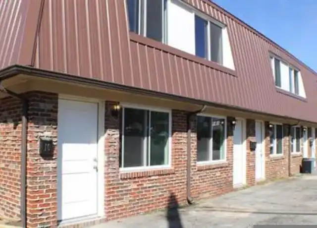 Property at 600 Huddleston Ave, Barboursville, WV, 25504, 2 beds, 2 baths, [object Object]