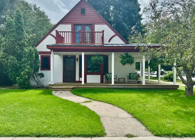 Property at 402 E State St, Traverse City, MI, 49686, 2 beds, 1 bath, [object Object]