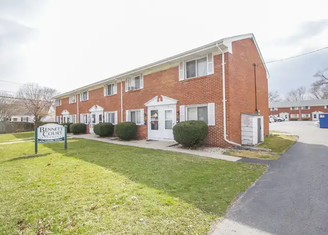 Property at 4715 Bennett Rd Unit 17, Toledo, OH, 43612, 2 beds, 1 bath, [object Object]