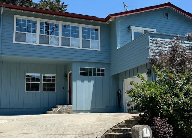 Property at 513 Sumner Ave, Aptos, CA, 95003, 4 beds, 3.5 baths, [object Object]