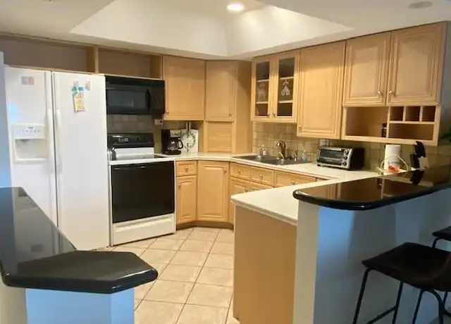 Property at 1320 Blue Point Ave #10, Naples, FL, 34102, 2 beds, 2 baths, [object Object]