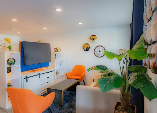 Property at 1400 S Casino Center Blvd Unit 33, Las Vegas, NV, 89104, 0 beds, 1 bath, [object Object]