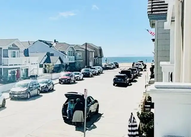 Property at 127 29th St, Newport Beach, CA, 92663, 4 beds, 2 baths, [object Object]