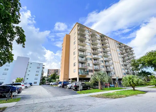 Property at 1470 NE 125th Ter #3, North Miami, FL, 33161, 0 beds, 1 bath, [object Object]