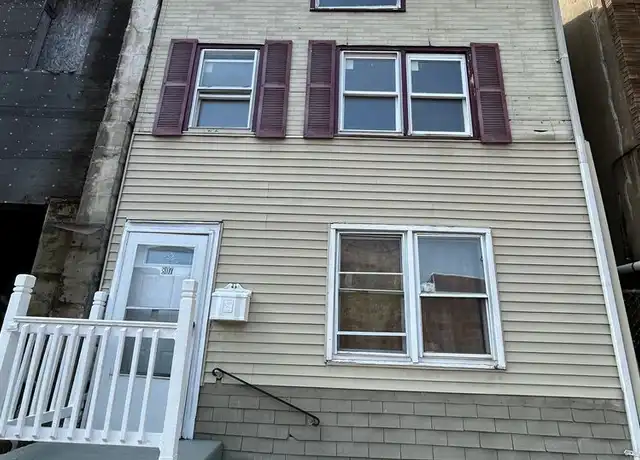 Property at 807 S Broad St, Trenton, NJ, 08611, 5 beds, 1 bath, [object Object]