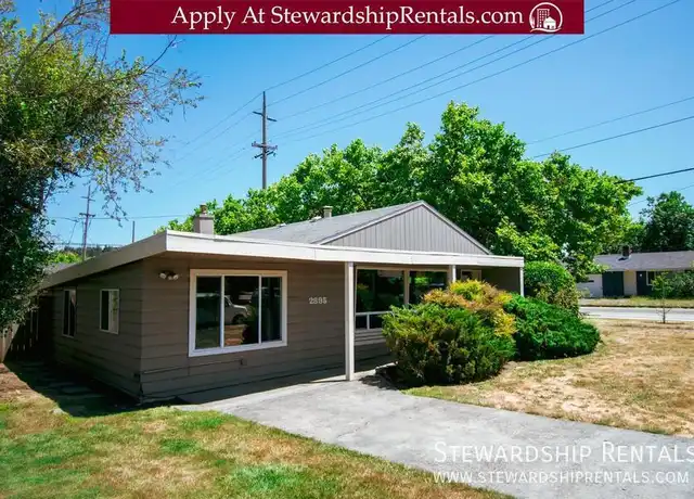 Property at 2895 Mill St, Eugene, OR, 97405, 5 beds, 2 baths, [object Object]