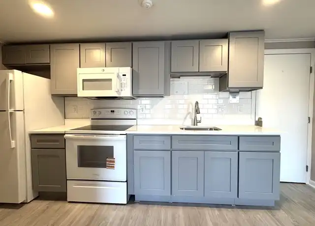 Property at 31 Western Ave Unit 19, Gloucester, MA, 01930, 1 bed, 1 bath, [object Object]