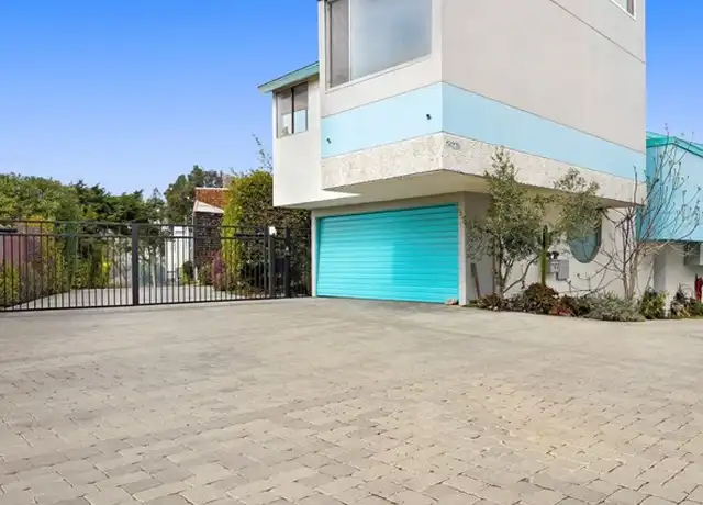 Property at 29231 Heathercliff Rd Unit 1, Malibu, CA, 90265, 2 beds, 2 baths, [object Object]