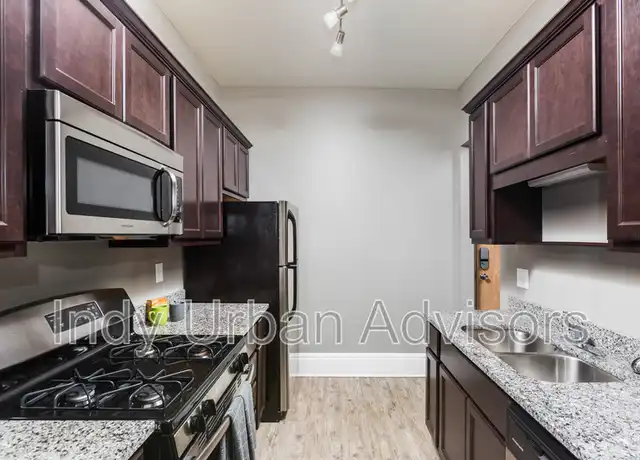 Property at 909 Massachusetts Ave, Indianapolis, IN, 46202, 1 bed, 1 bath, [object Object]