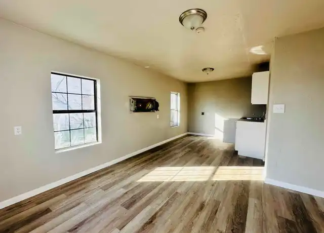Property at 412 NW 3rd St, Lawton, OK, 73507, 2 beds, 1 bath, [object Object]