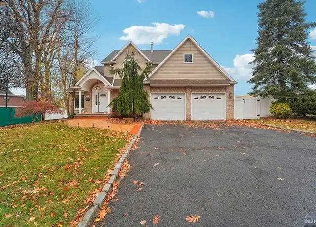 Property at 935 5th Ave, River Edge, NJ, 07661, 4 beds, 3.5 baths, [object Object]