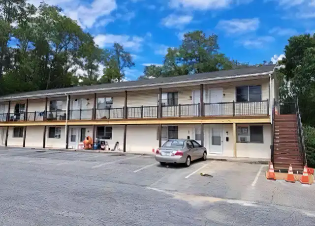 Property at 403 S Baltimore St, Dillsburg, PA, 17019, 2 beds, 1 bath, [object Object]