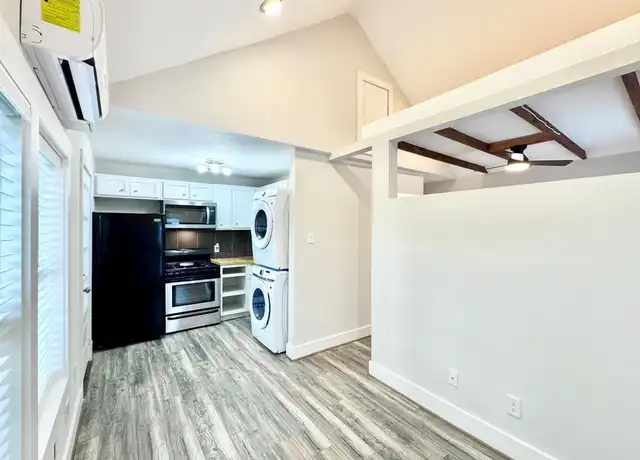 Property at 914 Joyce St Unit A, Houston, TX, 77009, 1 bed, 1 bath, [object Object]