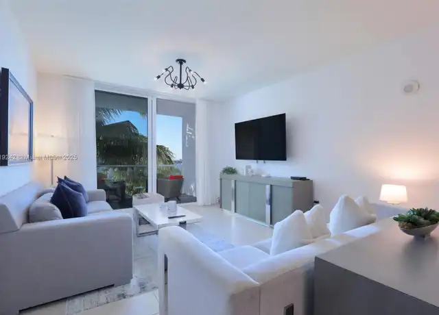 Property at 401 N Birch Rd #602, Fort Lauderdale, FL, 33304, 2 beds, 2 baths, [object Object]